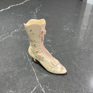 Just the Right Shoe "Victorian Wedding Boot"
